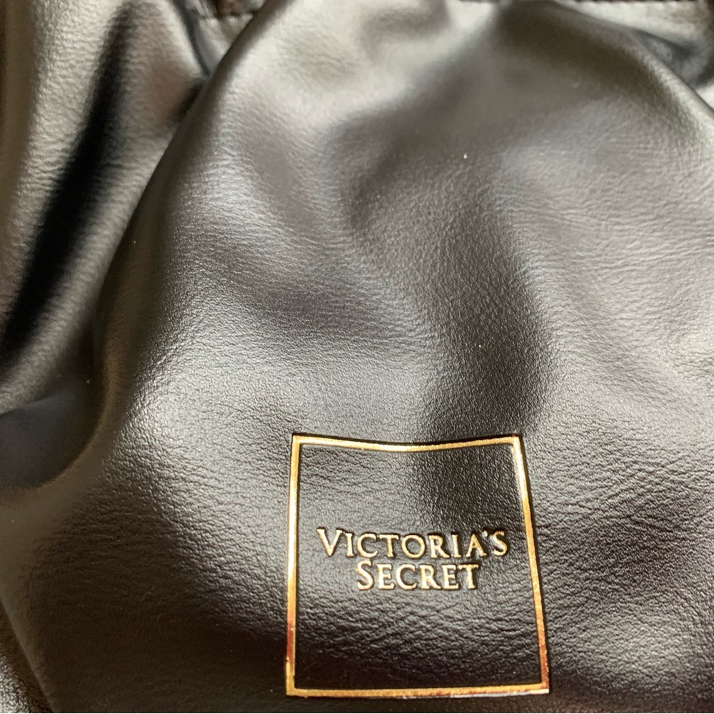 NWT Victoria’s Secret Cinch-Top Pouch - Picture 4 of 12